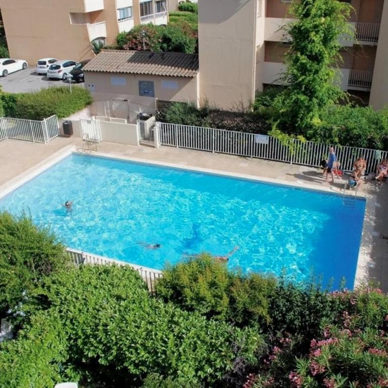 Appartement climatisé avec Piscine à Sanary - Apartment - 5