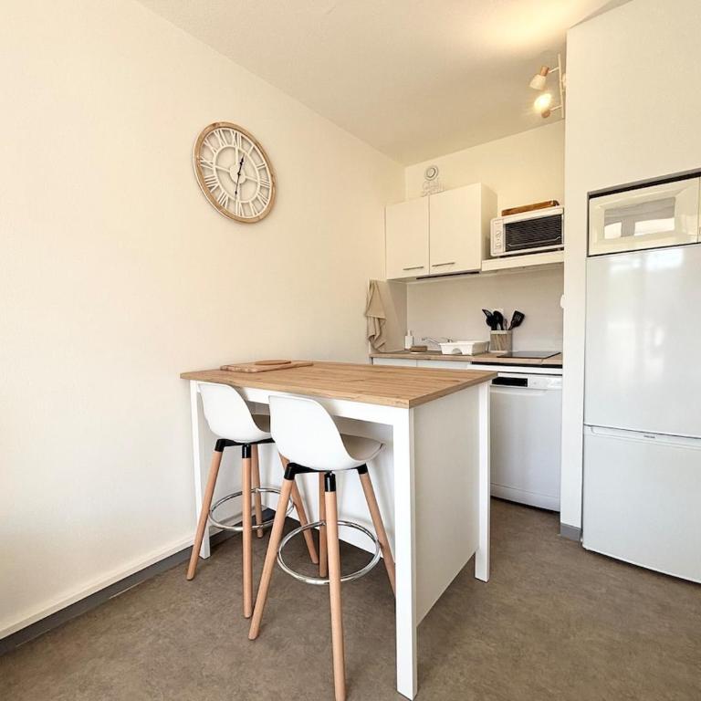 Appartement climatisé avec Piscine à Sanary - Apartment - 6