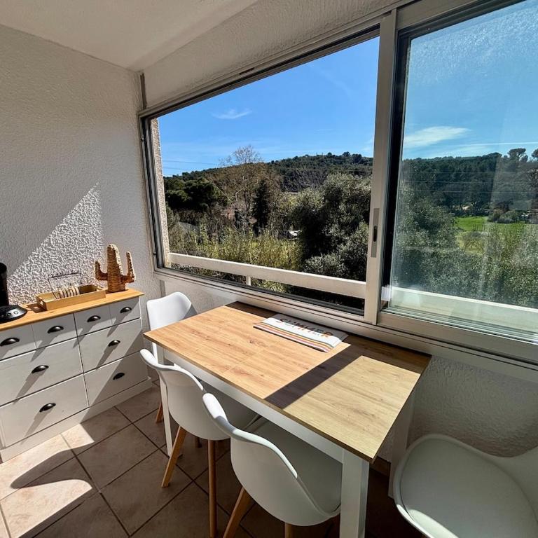 Appartement climatisé avec Piscine à Sanary - Apartment - 7