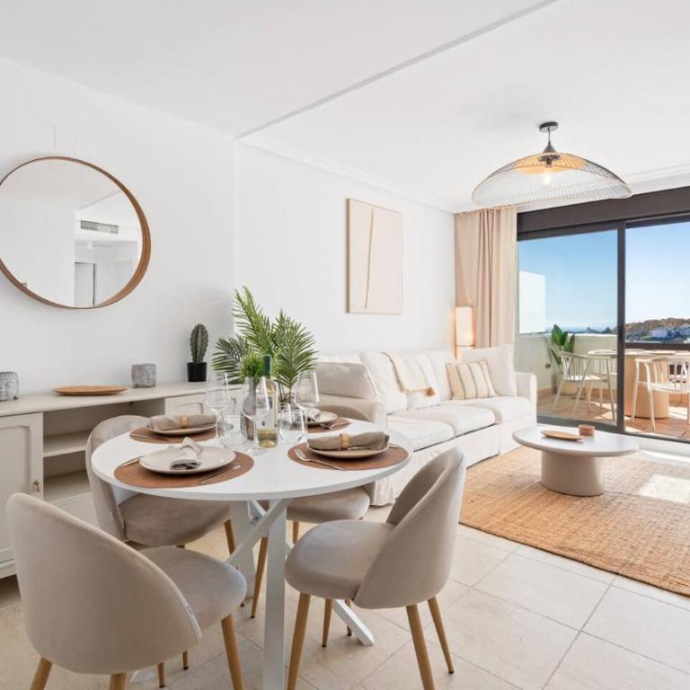 Sunset Golf Apartment - Pool and Beach Nearby - Apartamento - 4