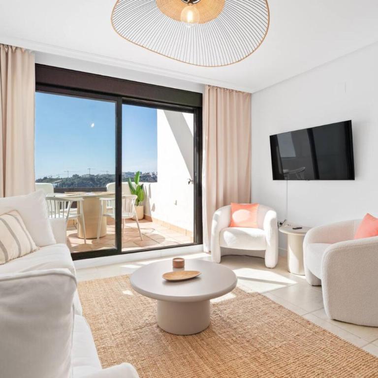 Sunset Golf Apartment - Pool and Beach Nearby - Apartamento - 6