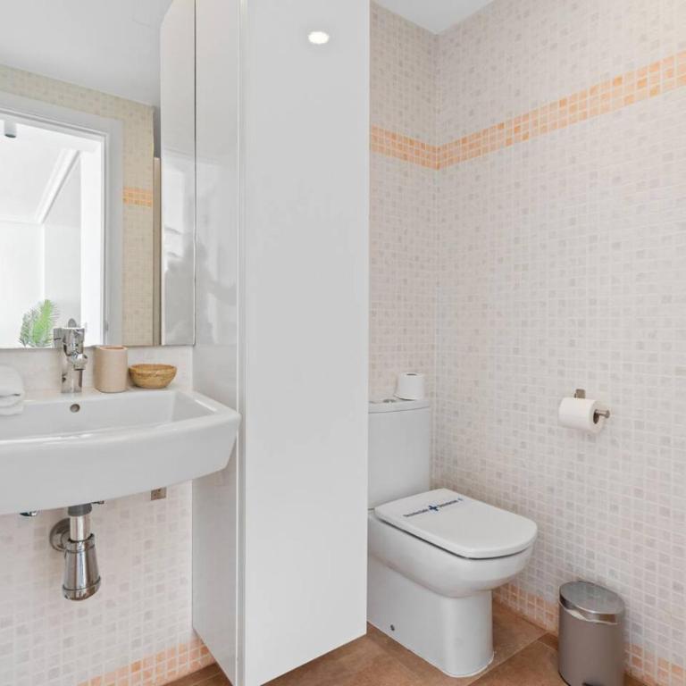 Sunset Golf Apartment - Pool and Beach Nearby - Apartamento - 14