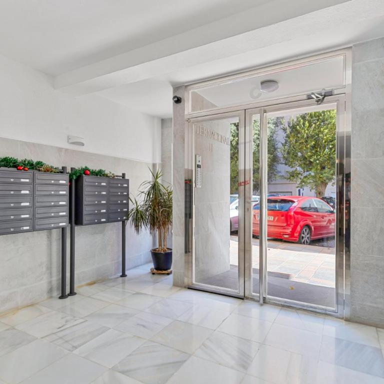 Modern apartment in Los Boliches near beach - Apartamento - 18