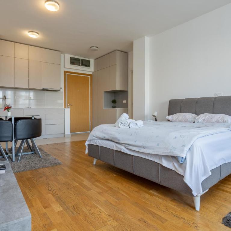 Don Vito - One-Bedroom Apartment - 29