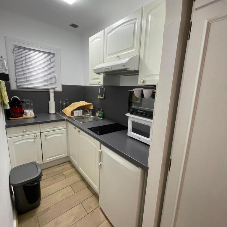 appart Saint Raphael plage - Studio with Terrace - 7