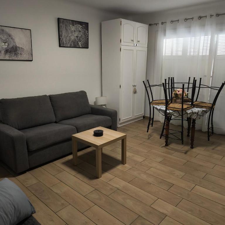 appart Saint Raphael plage - Studio with Terrace - 12