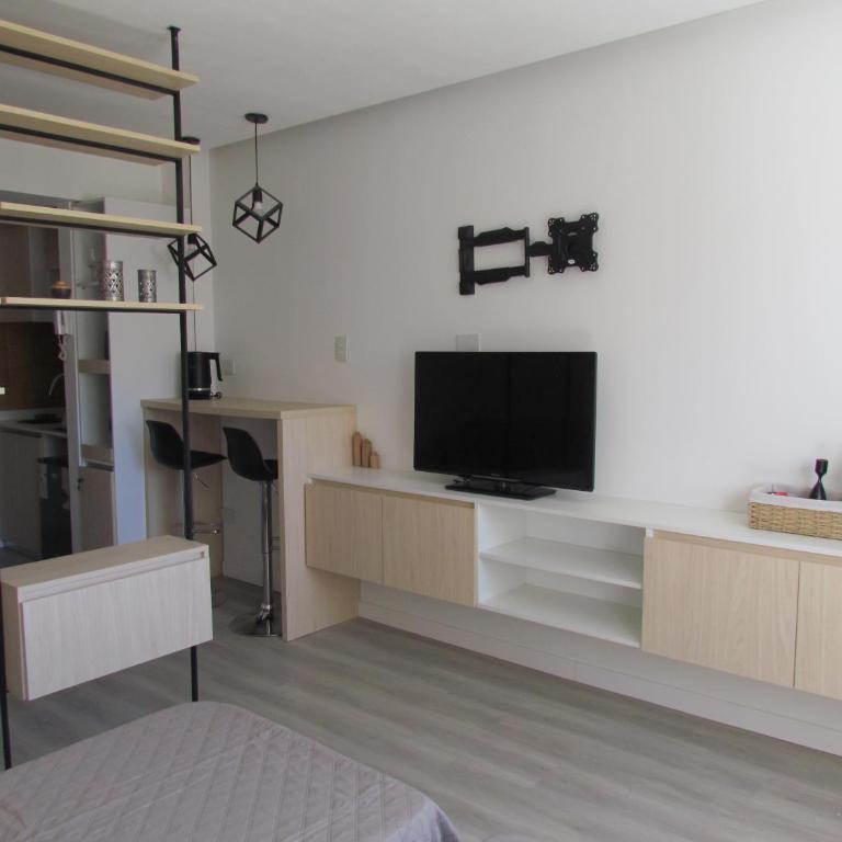 Esmeralda y Marcelo T de Alvear - One-Bedroom Apartment - 16