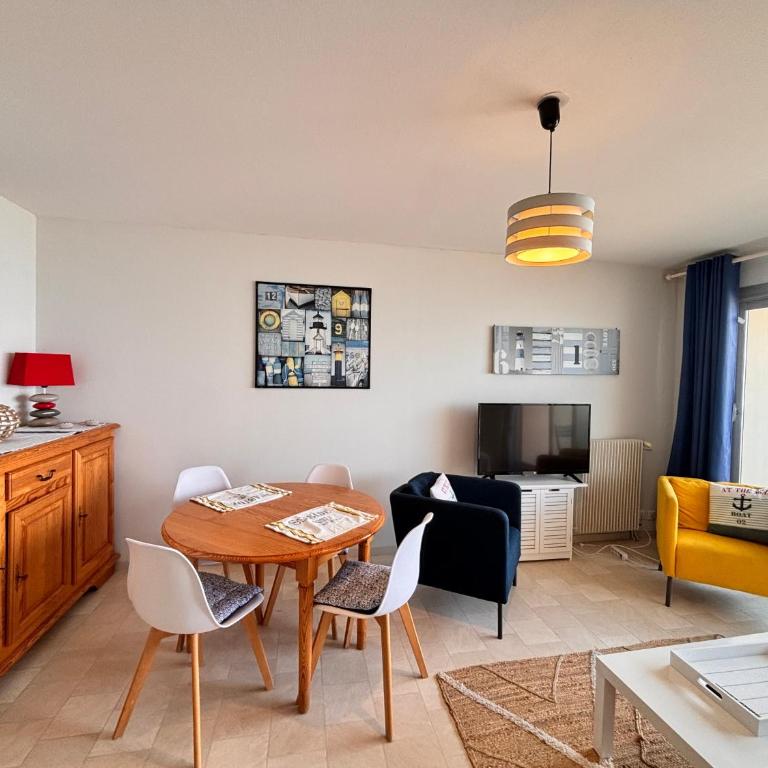 Appartement T2 face à la plage, 4 couchages, avec balcon – Les Sables-d'Olonne - FR-1-197-534 - Apartment - 9