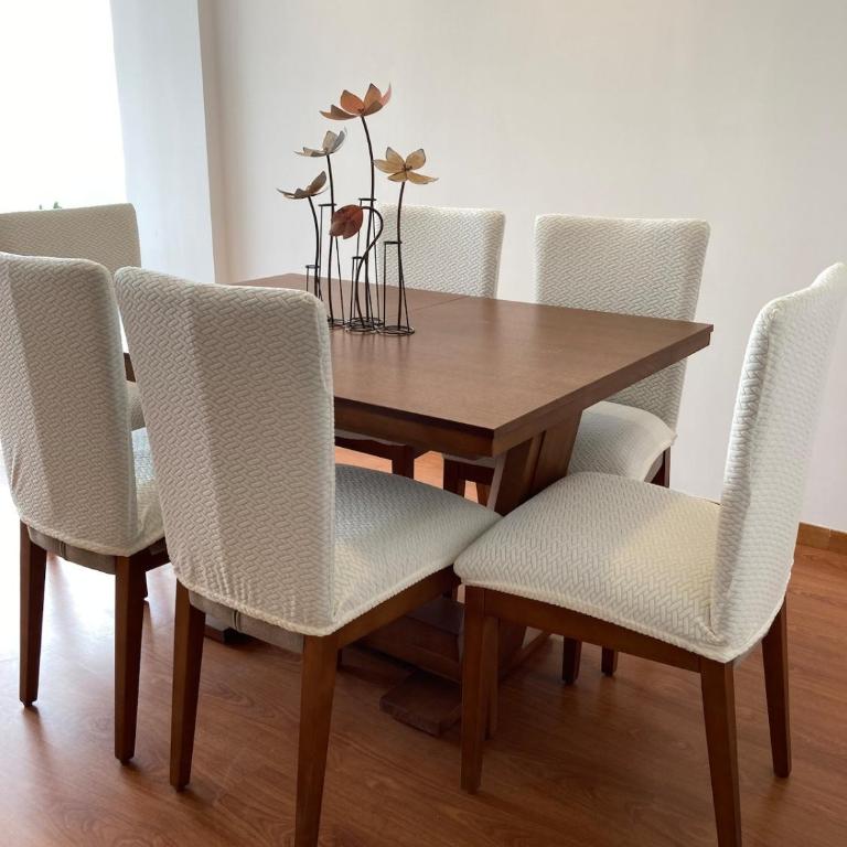 Apartment near La Carolina Park and Riocentro Security&Parking - Two-Bedroom Apartment - 4