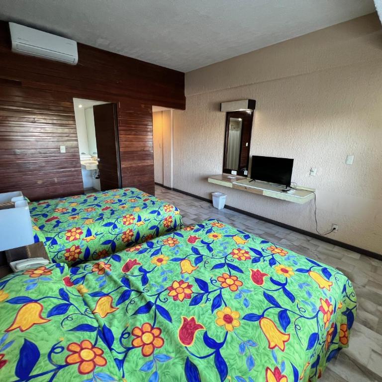 Hotel De Cima Beach Club - Standard Twin Room with Garden View - 2