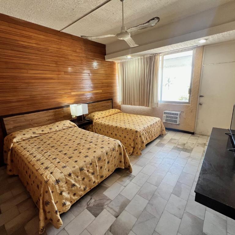 Hotel De Cima Beach Club - Standard Twin Room with Sea View - 4