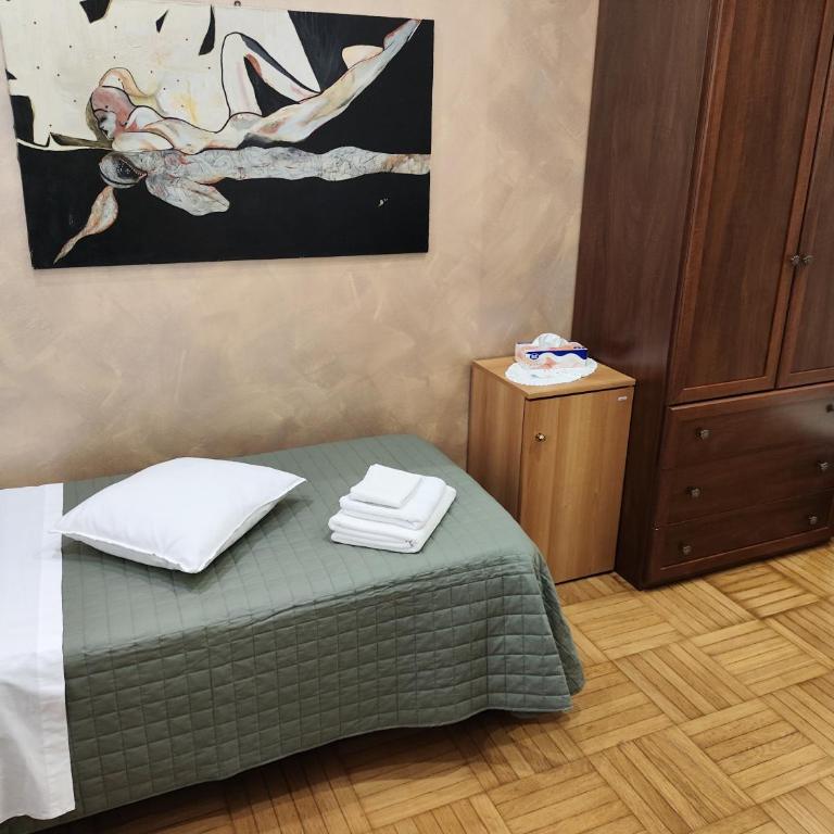 Bed & Breakfast CENTRALE - Camera Singola con Bagno - 14