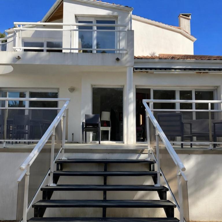 Villa Proche Plage avec Jardin, Terrasse et WiFi – La Tranche-sur-Mer - FR-1-22-272 - Casa Vacanze (8 Adulti) - 1