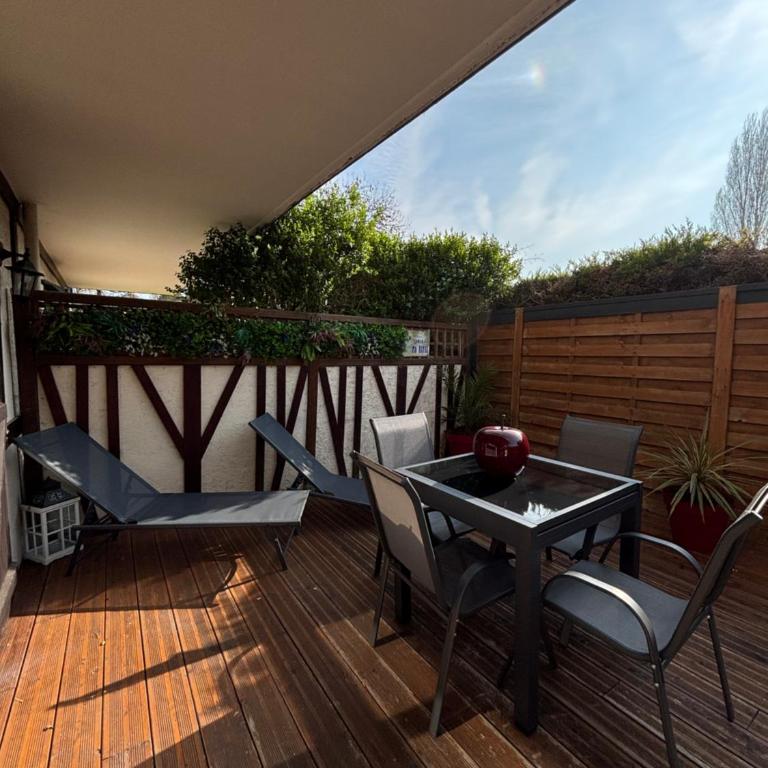 Le Cocon De Cabourg avec terrasse, piscine et tennis - One-Bedroom Apartment with Terrace - 15