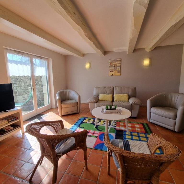 Maison en pierres typique, 3 chambres, parking, proche plages à Arzon - FR-1-775-43 - Maison de Vacances - 14
