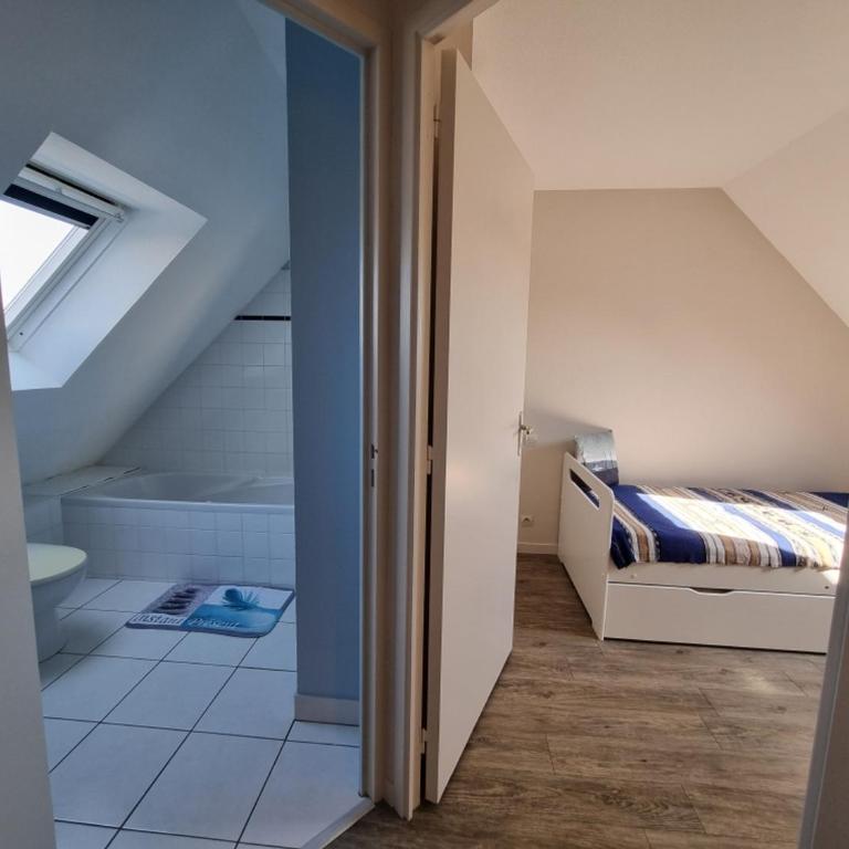 Maison en pierres typique, 3 chambres, parking, proche plages à Arzon - FR-1-775-43 - Maison de Vacances - 25
