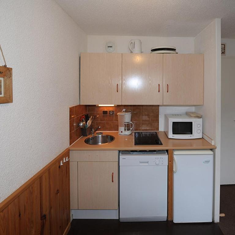 Studio confort Les Menuires · Balcon · WIFI - FR-1-344-1069 - Studio - 9