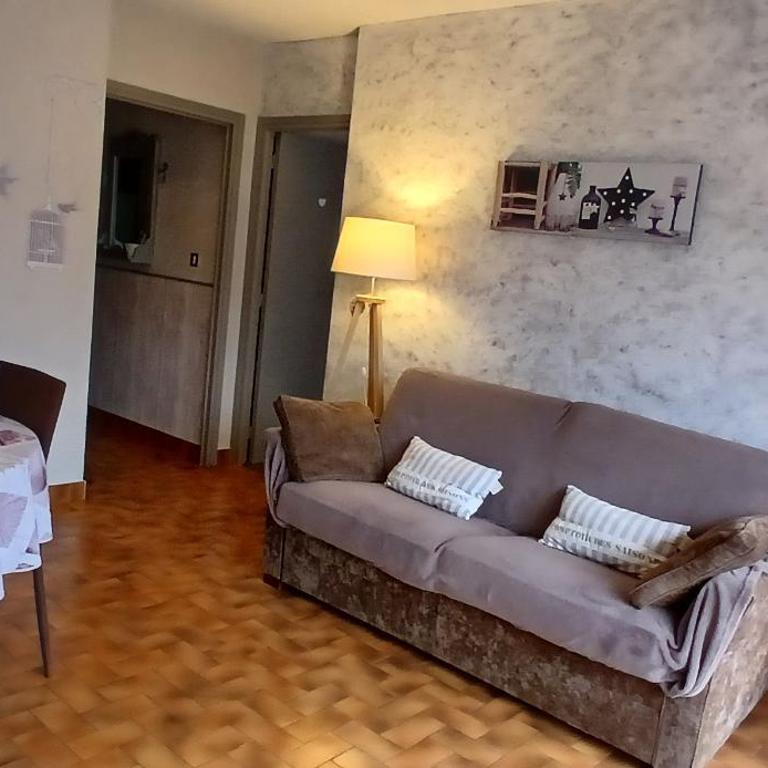 Bel F2 terrasse SUD à 5 min thermes - One-Bedroom Apartment - 10