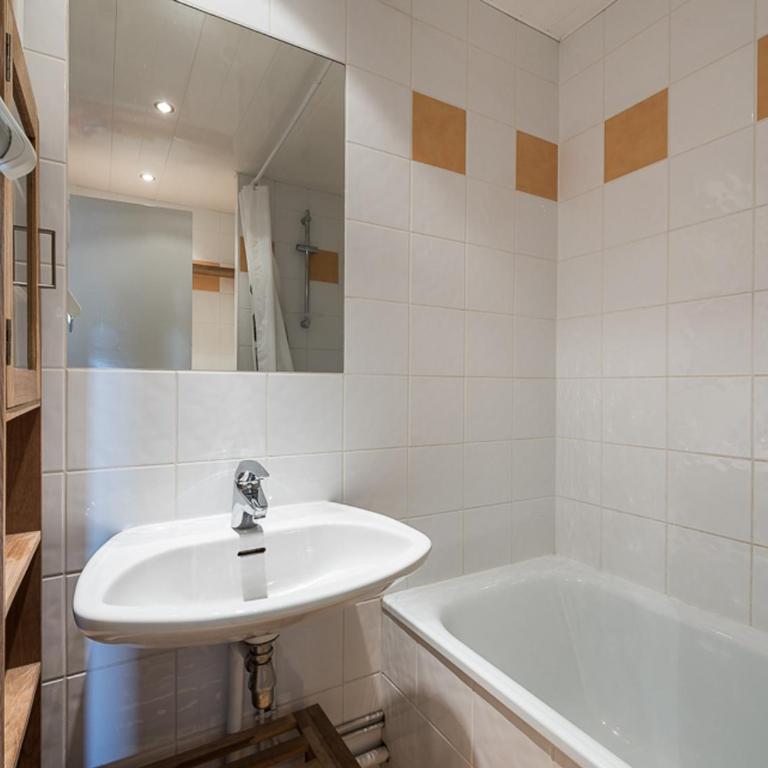 Studio confortable proche pistes, balcon sud, 4 pers - FR-1-502-419 - Studio - 12