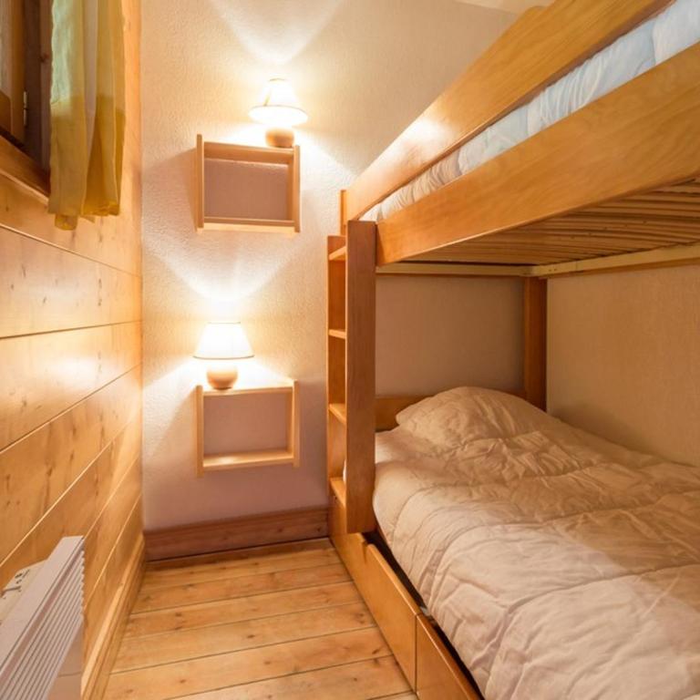 Appartement lumineux au calme avec balcon et accès skis aux pieds - FR-1-346-397 - Appartement - 7