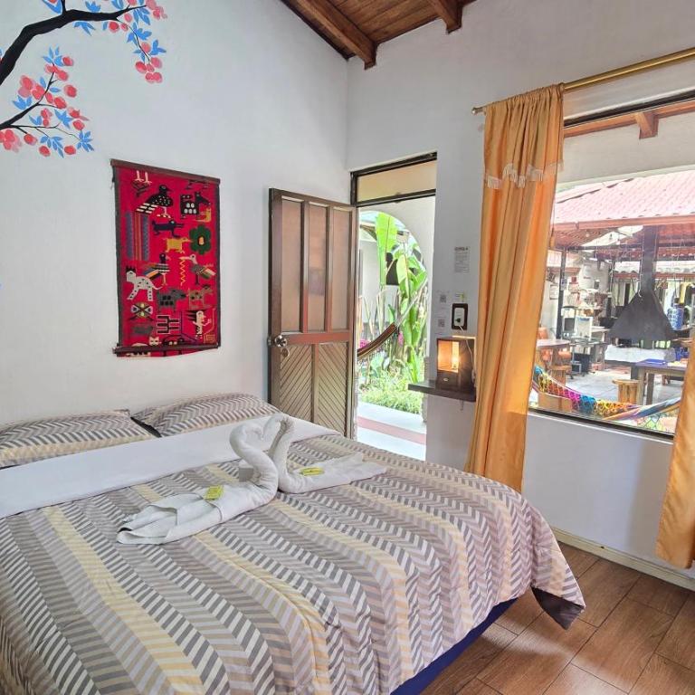Santa Cruz Backpackers Hostal - Deluxe Queen Room - 4
