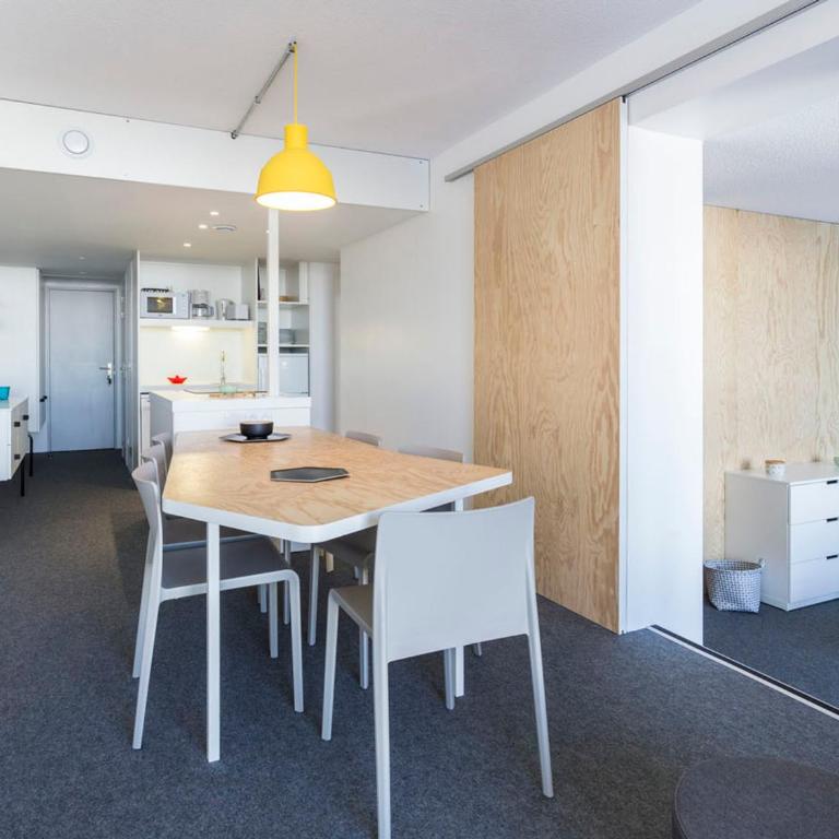 Appartement rénové 3 pièces avec balcon et WIFI - FR-1-346-533 - Appartement - 12