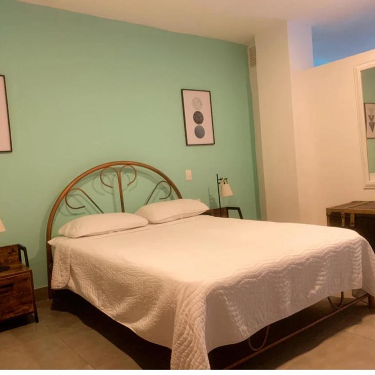 Moonshine Boutique Hostal - Apartamento Suite - 5