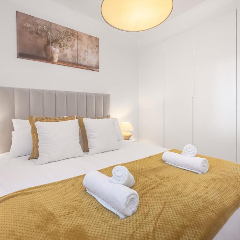 Modern Golf Oasis Mijas Pool, Terrace & Parking - Apartamento - 2
