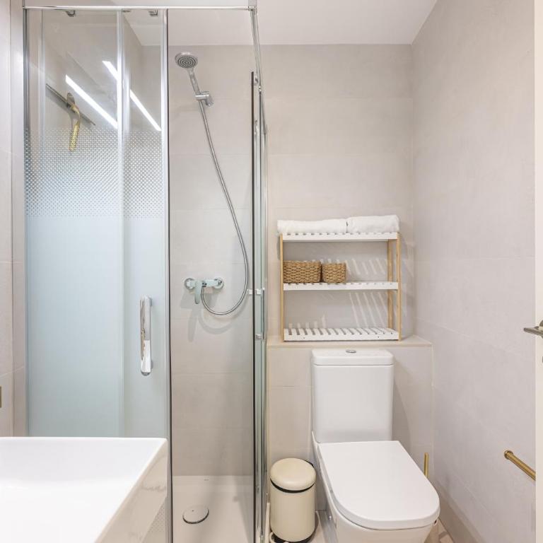 Modern Golf Oasis Mijas Pool, Terrace & Parking - Apartamento - 4