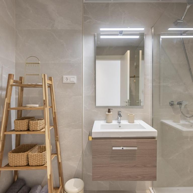 Modern Golf Oasis Mijas Pool, Terrace & Parking - Apartamento - 6