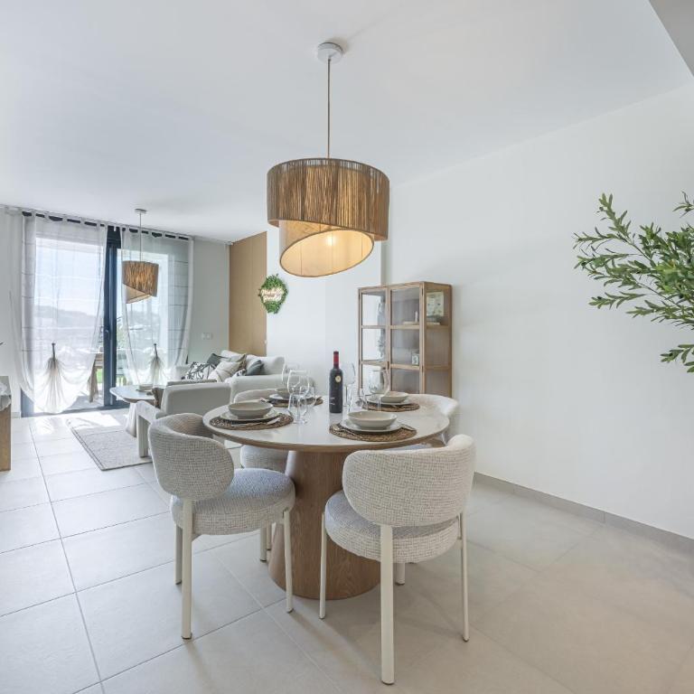 Modern Golf Oasis Mijas Pool, Terrace & Parking - Apartamento - 54