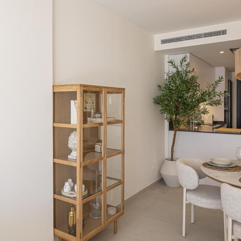 Modern Golf Oasis Mijas Pool, Terrace & Parking - Apartamento - 71