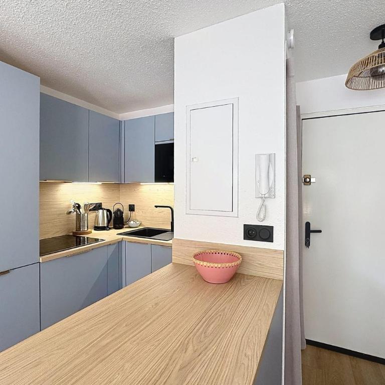 Charming Air-Conditioned Apartment with Terrace & Parking 600 m from the - Apartamento de 1 dormitorio - 11