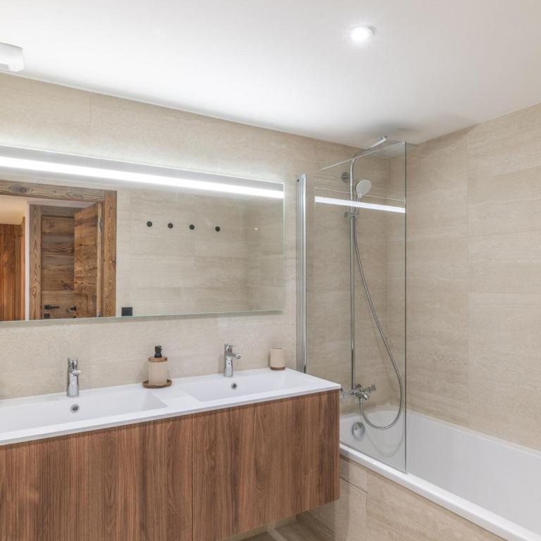 Résidence neuve, skis aux pieds, centre Huez, 2 adultes + 4 enfants - FR-1-645-105 - Appartement - 11