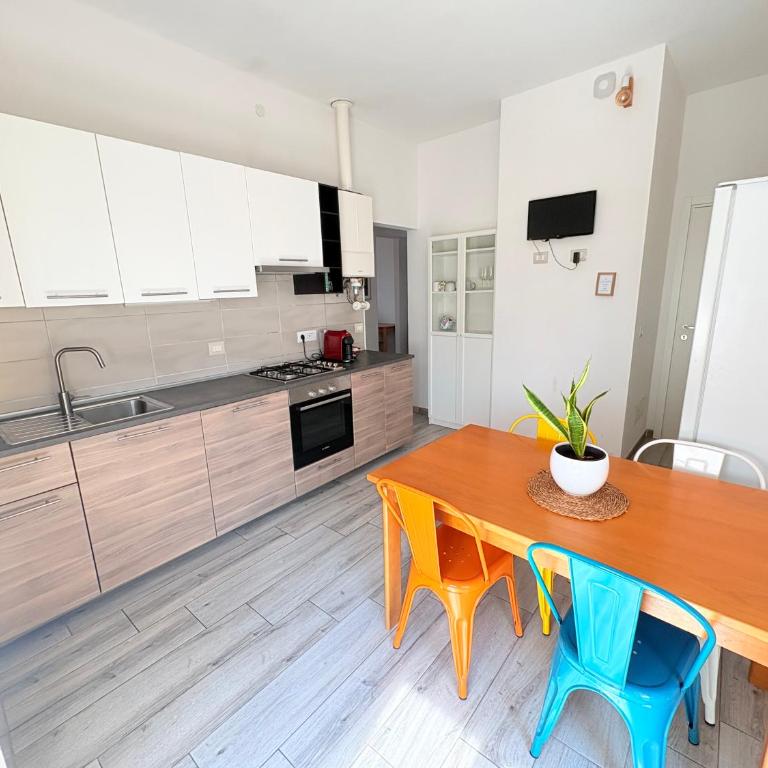 Botanical - One-Bedroom Apartment with Balcony - 11
