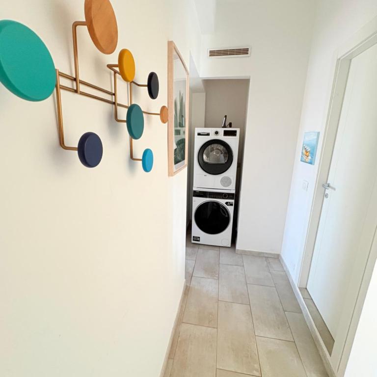 Botanical - One-Bedroom Apartment with Balcony - 10