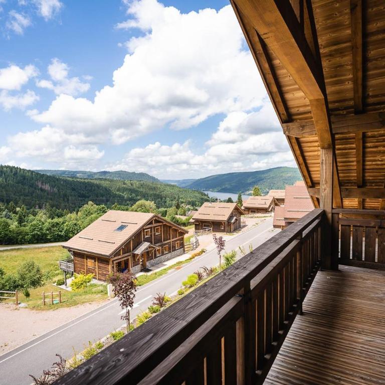 Perle Noire chalet dexception avec jacuzzi et saun - Maison de Vacances - 1