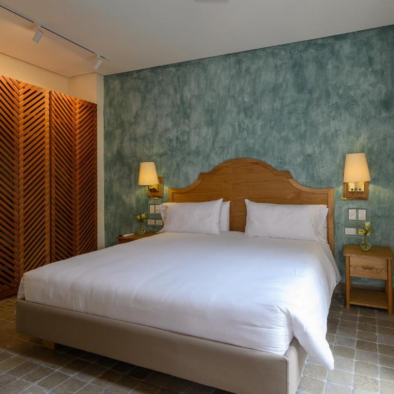 Hotel Voilá Pedregal By Huespedia - Queen Room - 1