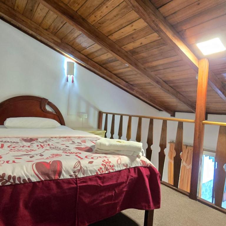 Santa Cruz Backpackers Hostal - Family Room with Private Bathroom - 4