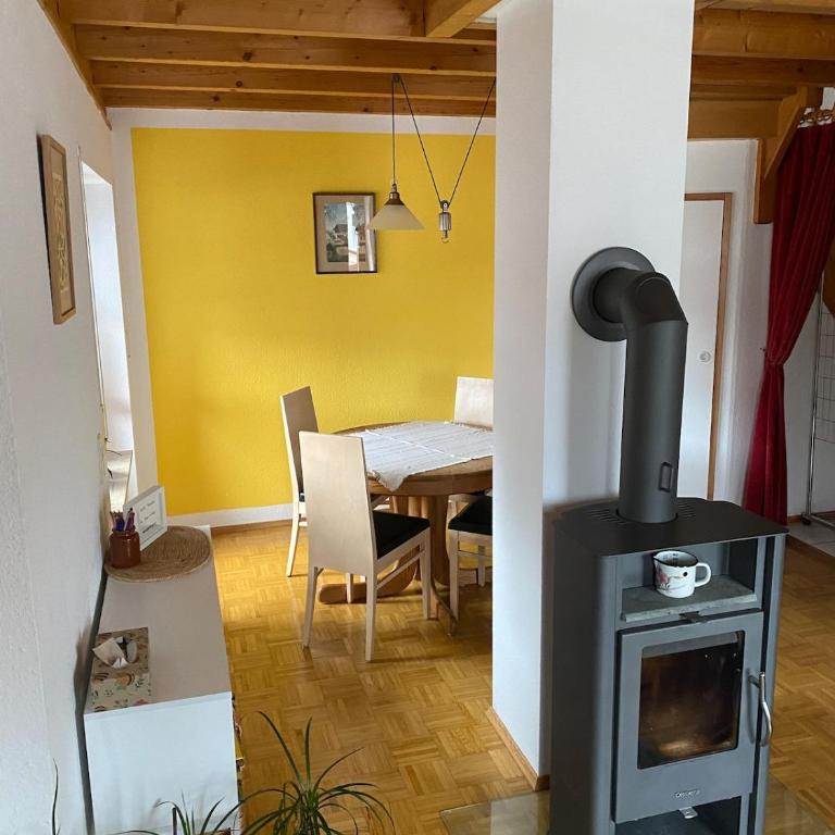 Gemütliche, ruhig gelegene Ferienwohnung - Appartement avec Balcon - 5
