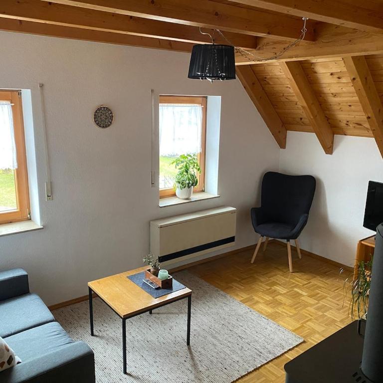 Gemütliche, ruhig gelegene Ferienwohnung - Appartement avec Balcon - 3