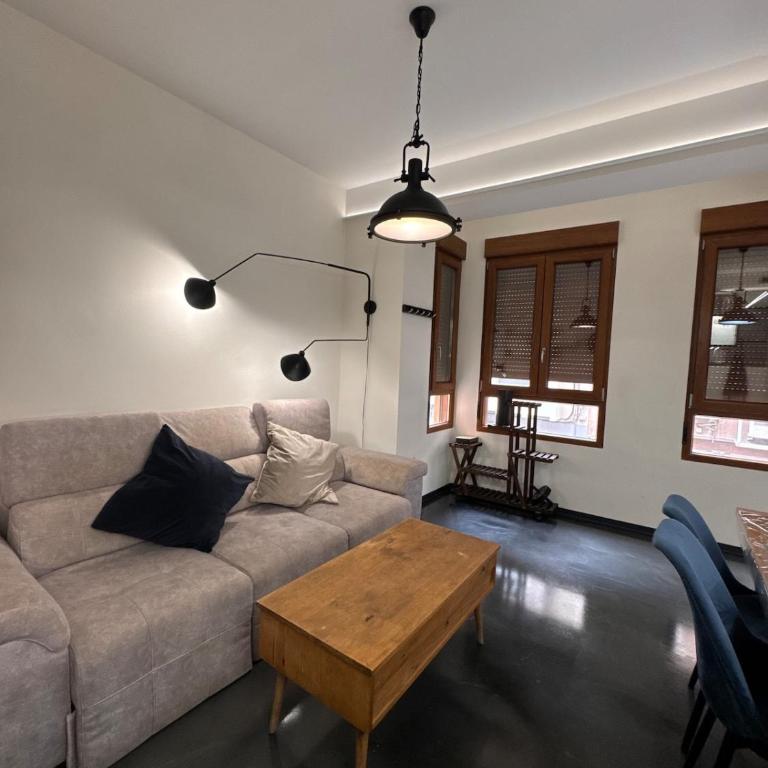 Elegant apartment in central Alicante - Two-Bedroom Apartment - 2