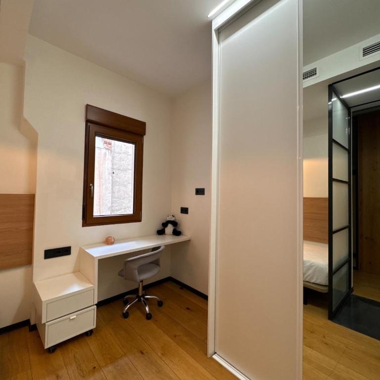 Elegant apartment in central Alicante - Two-Bedroom Apartment - 8