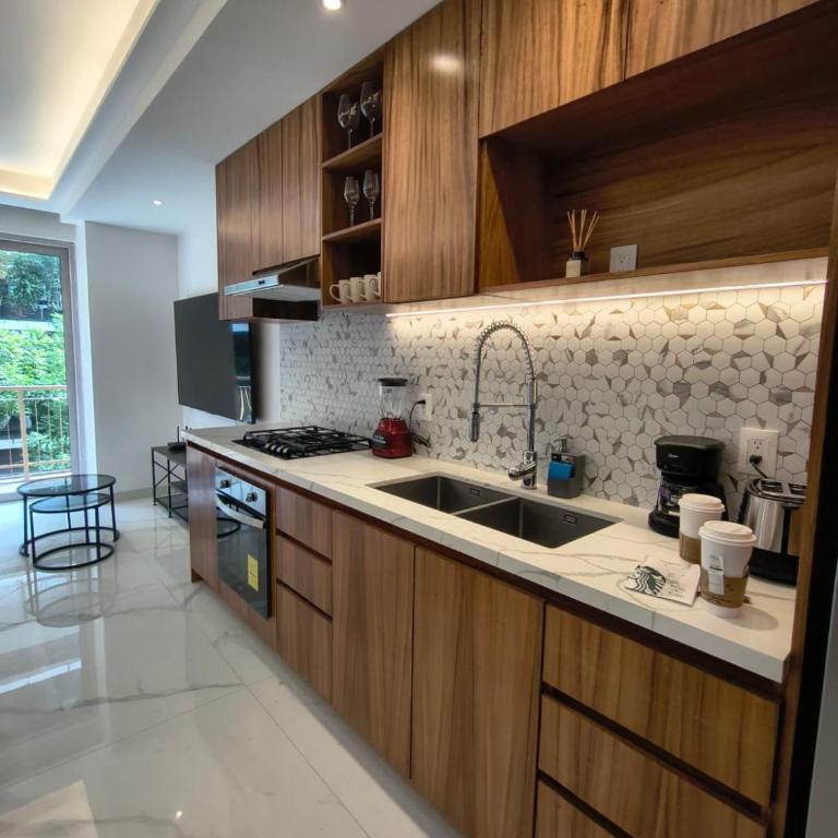 Departamento moderno con roof top en zona romantica 102 - Two-Bedroom Apartment - 3