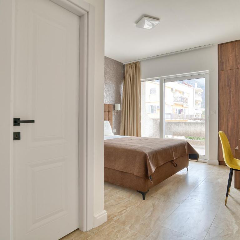 Gama residence - Double Room with Balcony - 9
