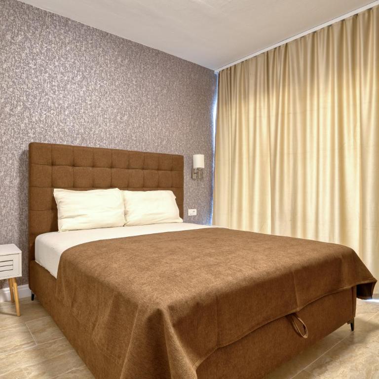 Gama residence - Double Room with Balcony - 20