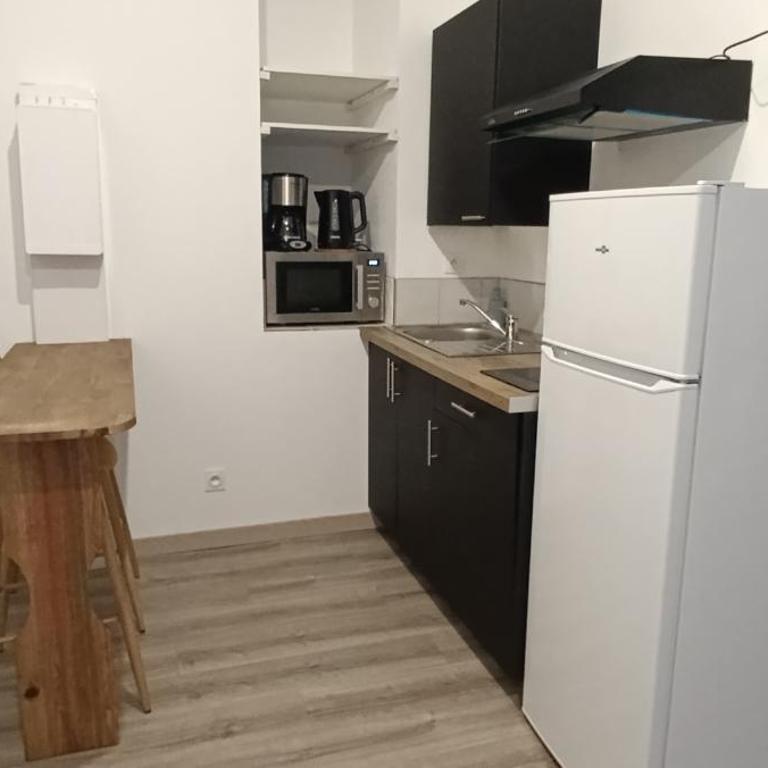 apt 5, 1er étage, un T2 avec terrasse, 4 couchages - Apartamento de 1 dormitorio - 10
