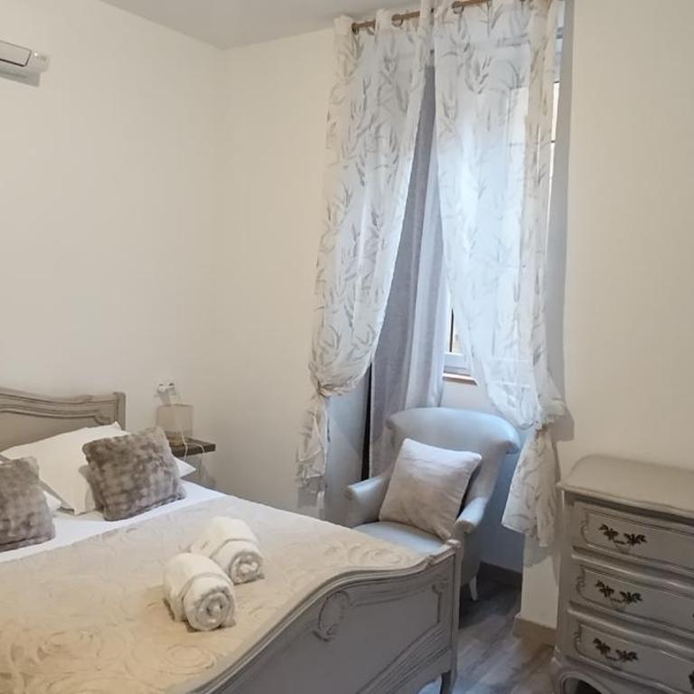 apt 5, 1er étage, un T2 avec terrasse, 4 couchages - Apartamento de 1 dormitorio - 5