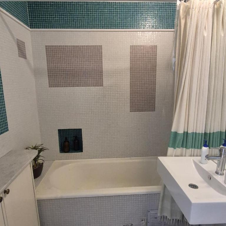 Tranquilo Dúplex para grupos - Three-Bedroom Apartment - 5