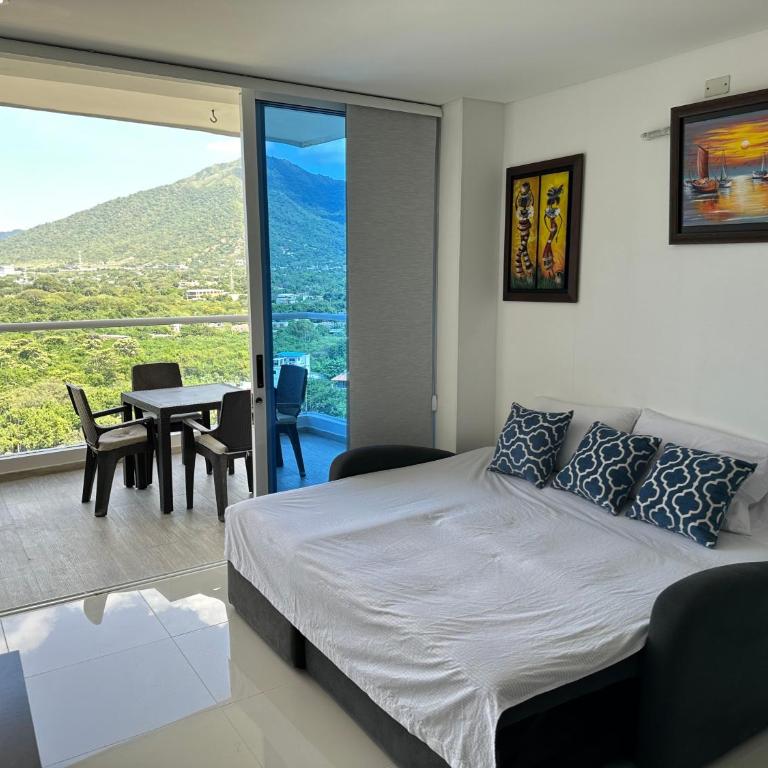 Lindos Apartamentos Vacacionales - Apartamento de 2 dormitorios con vistas a la montaña - 2